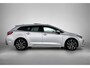 Toyota Corolla Touring Sports 2.0 Hybrid Executive JBL | Panorama Schuif/kantel dak | Dodehoek detectie | Stoelverwarming | Parkeersensoren voor+achter met assistent | Navigatie | Apple CarPlay/Android Auto |