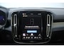 Volvo XC40 Recharge Pro | Adaptive Cruise & Pilot Assist | Semi elektr. trekhaak | Panoramisch schuif-/kanteldak | All Season Banden | Power Seats incl. Memory | Stoel & Stuurverwarming | Harman/Kardon Premium Audio |