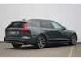 Volvo V60 T8 455PK Plug-in hybrid AWD Plus Dark | Adaptive Cruise & Pilot Assist | Panoramisch Schuif-/kanteldak | Premium Harman/Kardon Audio | Extra Getint Glas Achter | 360 Camera | Sportstoelen | Stoel & Stuurverwarming |