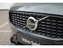 Volvo V60 T8 455PK Plug-in hybrid AWD Plus Dark | Adaptive Cruise & Pilot Assist | Panoramisch Schuif-/kanteldak | Premium Harman/Kardon Audio | Extra Getint Glas Achter | 360 Camera | Sportstoelen | Stoel & Stuurverwarming |