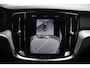 Volvo V60 T8 455PK Plug-in hybrid AWD Plus Dark | Adaptive Cruise & Pilot Assist | Panoramisch Schuif-/kanteldak | Premium Harman/Kardon Audio | Extra Getint Glas Achter | 360 Camera | Sportstoelen | Stoel & Stuurverwarming |