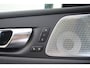 Volvo XC60 T8 Plug-in hybrid AWD Ultra Black Edition | Luchtvering | Nappa Leder incl. massagefunctie | Stoel & Stuurverwarming | Stoelventilatie | Adaptive Cruise & Pilot Assist | Bowers & Wilkins High End Audio | Panoramisch Schuif-/kanteldak |