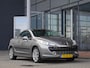 Peugeot 207 CC 1.6-16V T Féline | Cabrio | Hardtop | 150 PK | 17 inch Lichtmetalen velgen | Cruise control | Parkeerhulp achter | Climate control | Lederen bekleding | Elektrische ramen