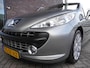 Peugeot 207 CC 1.6-16V T Féline | Cabrio | Hardtop | 150 PK | 17 inch Lichtmetalen velgen | Cruise control | Parkeerhulp achter | Climate control | Lederen bekleding | Elektrische ramen