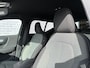 Volvo XC40 2.0 B4 Plus Dark | Adaptieve Cruise Control | Stoel-/Stuurverwarming | Harman Kardon Audio | Navigatie | BLIS | Getint Glas | Voorruitverwarming |