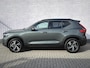 Volvo XC40 2.0 B4 Plus Dark | Adaptieve Cruise Control | Stoel-/Stuurverwarming | Harman Kardon Audio | Navigatie | BLIS | Getint Glas | Voorruitverwarming |