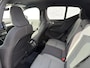 Volvo XC40 2.0 B4 Plus Dark | Adaptieve Cruise Control | Stoel-/Stuurverwarming | Harman Kardon Audio | Navigatie | BLIS | Getint Glas | Voorruitverwarming |