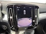Volvo XC40 2.0 B4 Plus Dark | Schuif-/Kanteldak | Adaptieve Cruise Control | BLIS | Nubuck Bekleding | BLIS | Stoel-/Stuurverwarming | Parkeersensoren Voor en Achter