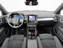 Volvo XC40 2.0 B4 Plus Dark | Schuif-/Kanteldak | Adaptieve Cruise Control | BLIS | Nubuck Bekleding | BLIS | Stoel-/Stuurverwarming | Parkeersensoren Voor en Achter