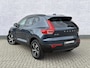 Volvo XC40 2.0 B4 Plus Dark | Schuif-/Kanteldak | Adaptieve Cruise Control | BLIS | Nubuck Bekleding | BLIS | Stoel-/Stuurverwarming | Parkeersensoren Voor en Achter