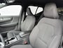 Volvo XC40 Recharge 70 kWh Core | Cruise Control | Parkeercamera | High Performance Audio | Stoel-/Stuurverwarming | Donker Getint Glas | Standverwarming | Uitschuifbare Beensteunen | Apple Carplay |