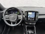 Volvo XC40 Recharge 70 kWh Core | Cruise Control | Parkeercamera | High Performance Audio | Stoel-/Stuurverwarming | Donker Getint Glas | Standverwarming | Uitschuifbare Beensteunen | Apple Carplay |