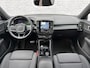 Volvo XC40 Recharge 70 kWh Core | Cruise Control | Parkeercamera | High Performance Audio | Stoel-/Stuurverwarming | Donker Getint Glas | Standverwarming | Uitschuifbare Beensteunen | Apple Carplay |