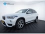 BMW X1 SDrive20i High Executive / Leder / HUD / Stoelverwarming