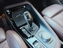 BMW X1 SDrive20i High Executive / Leder / HUD / Stoelverwarming