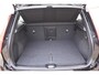 Volvo XC40 B3 177PK Automaat Plus Black Edition / Cruise control / Harman Kardon / 20'' velgen / Elektrisch verstelbare stoelen met geheugen / Stoel- en stuurverwarming