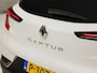 Renault Captur 1.3 TCe 140 Intens Sport 140Pk Automaat (VIRTUAL COCKPIT, APPLE CARPLAY, GROOT NAVI, CAMERA, CLIMATE, SPORTSTOELEN, LEDER, GETINT GLAS, CRUISE, NIEUWSTAAT)