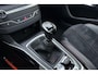 Peugeot 308 SW 1.2T Blue Lease GT | Panorama dak | 18'' Lichtmetalen velgen | Full LED | Trekhaak | Alcantara bekleding | Digitale Cockpit | Apple Carplay & Android Auto | Keyless Entry & Start | Camera | Climate Control | Navigatie | VOL!
