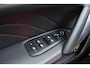 Peugeot 308 SW 1.2T Blue Lease GT | Panorama dak | 18'' Lichtmetalen velgen | Full LED | Trekhaak | Alcantara bekleding | Digitale Cockpit | Apple Carplay & Android Auto | Keyless Entry & Start | Camera | Climate Control | Navigatie | VOL!