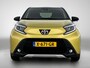 Toyota Aygo X 1.0 VVT-i S-CVT Envy Gold Edition | NIEUW GELEVERD & ONDERHOUDEN | JBL | Groot Scherm | Camera | Navigatie | Apple CarPlay/Android Auto | Cruise Control Adaptive |