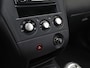 Mitsubishi Outlander 2.0 Travel (CLIMATE, CRUISE, NAP, SPORTSTOELEN, GETINT GLAS, TREKHAAK, ELEK PAKKET, NIEUWSTAAT)