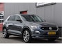Volkswagen T-Roc 1.5 TSI Style 150pk Panorama, Camera, Elek. achterklep, 19 inch, Adaptive cruise,