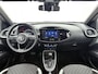 Toyota Aygo X 1.0 VVT-i S-CVT Pulse + | BTW Voertuig | Parkeersensoren voor+achter | Keyless Entry/Start | Climate Control | Cruise Control Adaptive | achteruitrijcamera | Apple CarPlay/Android Auto |