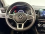 Renault Captur 90PK TCe Techno | 1e eigenaar | Schuif-Kantel Dak | Camera | Navigatie | Apple Carplay/Android Auto | Parkeersensoren | Trekhaak | Climate Control | Lichtmetalen Velgen | Full LED |