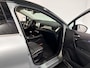 Renault Captur 90PK TCe Techno | 1e eigenaar | Schuif-Kantel Dak | Camera | Navigatie | Apple Carplay/Android Auto | Parkeersensoren | Trekhaak | Climate Control | Lichtmetalen Velgen | Full LED |