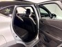 Renault Captur 90PK TCe Techno | 1e eigenaar | Schuif-Kantel Dak | Camera | Navigatie | Apple Carplay/Android Auto | Parkeersensoren | Trekhaak | Climate Control | Lichtmetalen Velgen | Full LED |