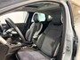 Renault Captur 90PK TCe Techno | 1e eigenaar | Schuif-Kantel Dak | Camera | Navigatie | Apple Carplay/Android Auto | Parkeersensoren | Trekhaak | Climate Control | Lichtmetalen Velgen | Full LED |