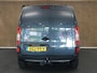 Mercedes-Benz Citan 109 CDI BlueEFFICIENCY - ORIGINEEL NEDERLANDSE AUTO - VASTE 13 POLIGE TREKHAAK - TREKGEWICHT 675 KG - AFKOMSTIG VAN 2 EIGENAAR- BTW AUTO - PARKEERSENSOREN ACHTER - 1 SCHUIFDEUR - 2 DEUREN ACHTER - AIRCO - 2 PERSOONS UITVOERING - UNIVERSELE BLUETOOTH RADIO - ELEKTRISCHE RAMEN EN SPIEGELS - HOUTEN LAADVLOER - ZIJWAND EN BINNENDEUREN BETIMMERD -