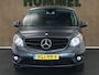Mercedes-Benz Citan 109 CDI BlueEFFICIENCY - ORIGINEEL NEDERLANDSE AUTO - VASTE 13 POLIGE TREKHAAK - TREKGEWICHT 675 KG - AFKOMSTIG VAN 2 EIGENAAR- BTW AUTO - PARKEERSENSOREN ACHTER - 1 SCHUIFDEUR - 2 DEUREN ACHTER - AIRCO - 2 PERSOONS UITVOERING - UNIVERSELE BLUETOOTH RADIO - ELEKTRISCHE RAMEN EN SPIEGELS - HOUTEN LAADVLOER - ZIJWAND EN BINNENDEUREN BETIMMERD -