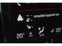 Volvo XC60 T5 R-Design | Panoramadak | Camera | Standkachel | Verwarmd stuur / stoelen | Dealeronderhouden
