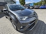 Toyota RAV4 2.5 Hybrid AWD ENERGY TREKHAAK 1650KG TREKGEW EL-ACHTERKLEP PARK-SENSOREN NAVI KEYLESS 17'' LM-VELGEN CRUISE CLIMA BLUETOOTH