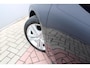 Peugeot 208 1.2 PureTech Signature Airco Navi Carplay Super mooi, dealer onderhouden