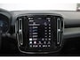 Volvo EC40 Single Motor Ext. Range Ultra Bl.Ed. Europa 82 kWh | Panoramadak | Verwarmbare voorstoelen+stuurwiel | Elektrisch bedienbare voorstoelen | 360 graden camera | Premium Audio by Harman Kardon | Warmtepomp | Adaptieve Cruise Control
