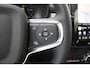 Volvo EC40 Single Motor Ext. Range Ultra Bl.Ed. Europa 82 kWh | Panoramadak | Verwarmbare voorstoelen+stuurwiel | Elektrisch bedienbare voorstoelen | 360 graden camera | Premium Audio by Harman Kardon | Warmtepomp | Adaptieve Cruise Control