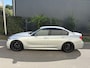 BMW 3-Serie 316i Executive Sport / AUTOMAAT / M-PAKKET / NAVI / 135dkm! NAP!