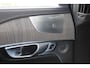 Volvo XC90 2.0 B5 AWD Inscription Intro Edition | Incl. 12 maanden garantie | 7 persoons | Adaptieve cruise control | Pilot assist | Bowers & Wilkins audio | Head-up display | Stoelverwarming/ventilatie | Stuurverwarming | Schuif/kantel dak | Trekhaak |