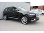 Volvo XC90 2.0 B5 AWD Inscription Intro Edition | Incl. 12 maanden garantie | 7 persoons | Adaptieve cruise control | Pilot assist | Bowers & Wilkins audio | Head-up display | Stoelverwarming/ventilatie | Stuurverwarming | Schuif/kantel dak | Trekhaak |