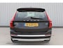 Volvo XC90 2.0 B5 AWD Inscription Intro Edition | Incl. 12 maanden garantie | 7 persoons | Adaptieve cruise control | Pilot assist | Bowers & Wilkins audio | Head-up display | Stoelverwarming/ventilatie | Stuurverwarming | Schuif/kantel dak | Trekhaak |