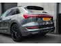 Audi E-tron 55 Quattro 408 pk Edition 95 kWh S-Line / Daytona-Grau/ Pano-Dak/ 89&SOH/ B&O 3D/ Matrix-LED/ Head-Up/ Lucht-Vering/ Stoelverw. V&A/ Stuurverw./