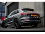 Audi E-tron 55 Quattro 408 pk Edition 95 kWh S-Line / Daytona-Grau/ Pano-Dak/ 89&SOH/ B&O 3D/ Matrix-LED/ Head-Up/ Lucht-Vering/ Stoelverw. V&A/ Stuurverw./