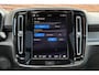 Volvo EC40 Twin Motor Ultra Black Edition Europa 82 kWh | Panoramadak | Elektrisch verstelbare voorstoelen met geheugenfunctie | Harman Kardon | 360 graden camera | Extra getint glas | 20 inch. lichtmetalen velgen | Stoel-/stuurwielverwarming | Pilot assist | Verwarmde achterbank | Dak in contrasterende kleur