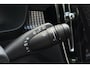 Volvo EC40 Twin Motor Ultra Black Edition Europa 82 kWh | Panoramadak | Elektrisch verstelbare voorstoelen met geheugenfunctie | Harman Kardon | 360 graden camera | Extra getint glas | 20 inch. lichtmetalen velgen | Stoel-/stuurwielverwarming | Pilot assist | Verwarmde achterbank | Dak in contrasterende kleur