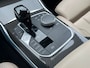 BMW 3-Serie Touring 330e M-Sport | BMW Individual | Panoramadak | HiFi System | Trekhaak | Comfort Access | Carbon Int. | SOH 93%