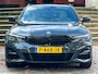 BMW 3-Serie Touring 330e M-Sport | BMW Individual | Panoramadak | HiFi System | Trekhaak | Comfort Access | Carbon Int. | SOH 93%