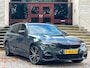 BMW 3-Serie Touring 330e M-Sport | BMW Individual | Panoramadak | HiFi System | Trekhaak | Comfort Access | Carbon Int. | SOH 93%
