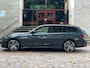 BMW 3-Serie Touring 330e M-Sport | BMW Individual | Panoramadak | HiFi System | Trekhaak | Comfort Access | Carbon Int. | SOH 93%